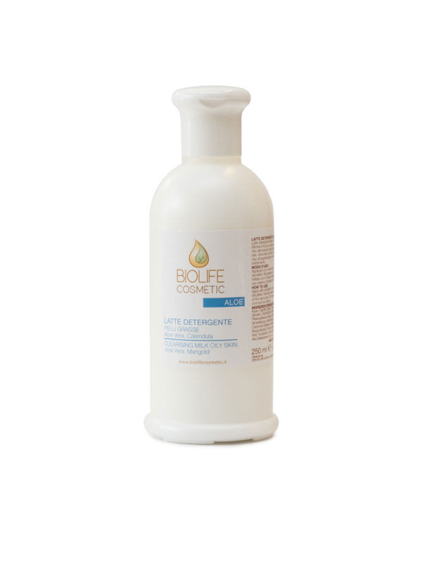 Latte-detergente-pelli-grasse-con-aloe